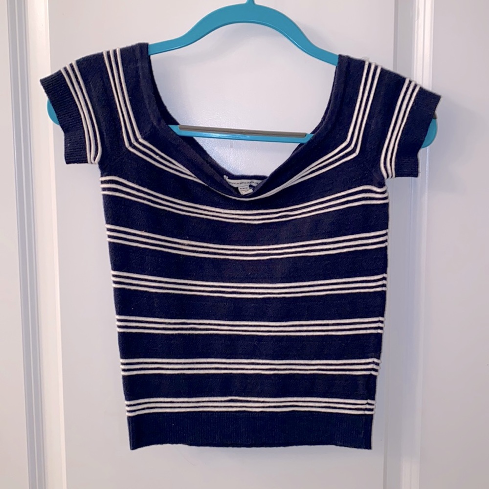 off shoulder shirt